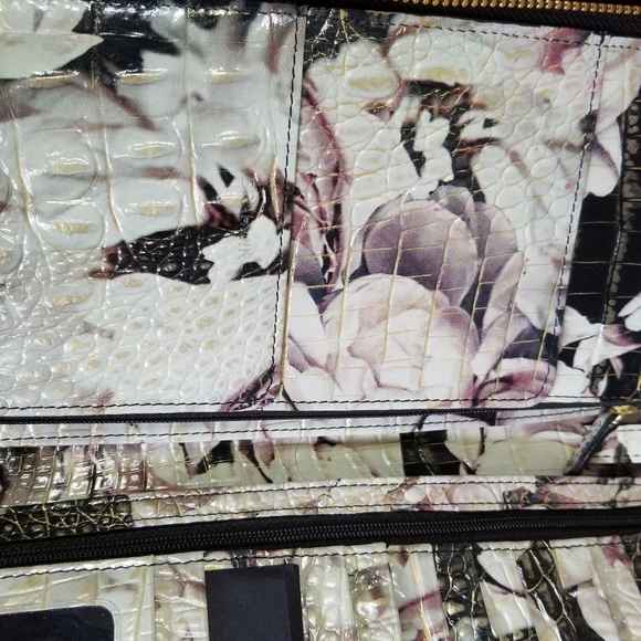 SOLD****Brahmin Eden Melbourne Skyler - Picture 7 of 14